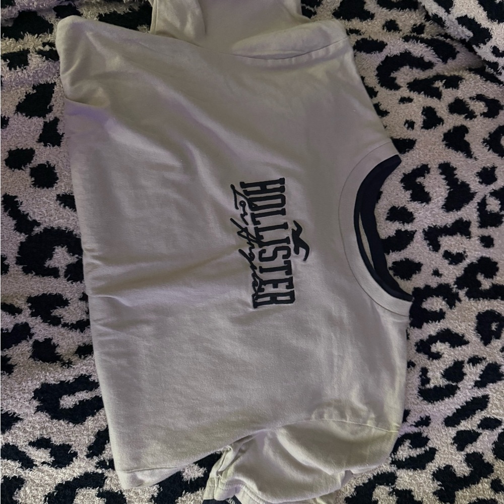 Hollister Light Gray Tee with black Accents